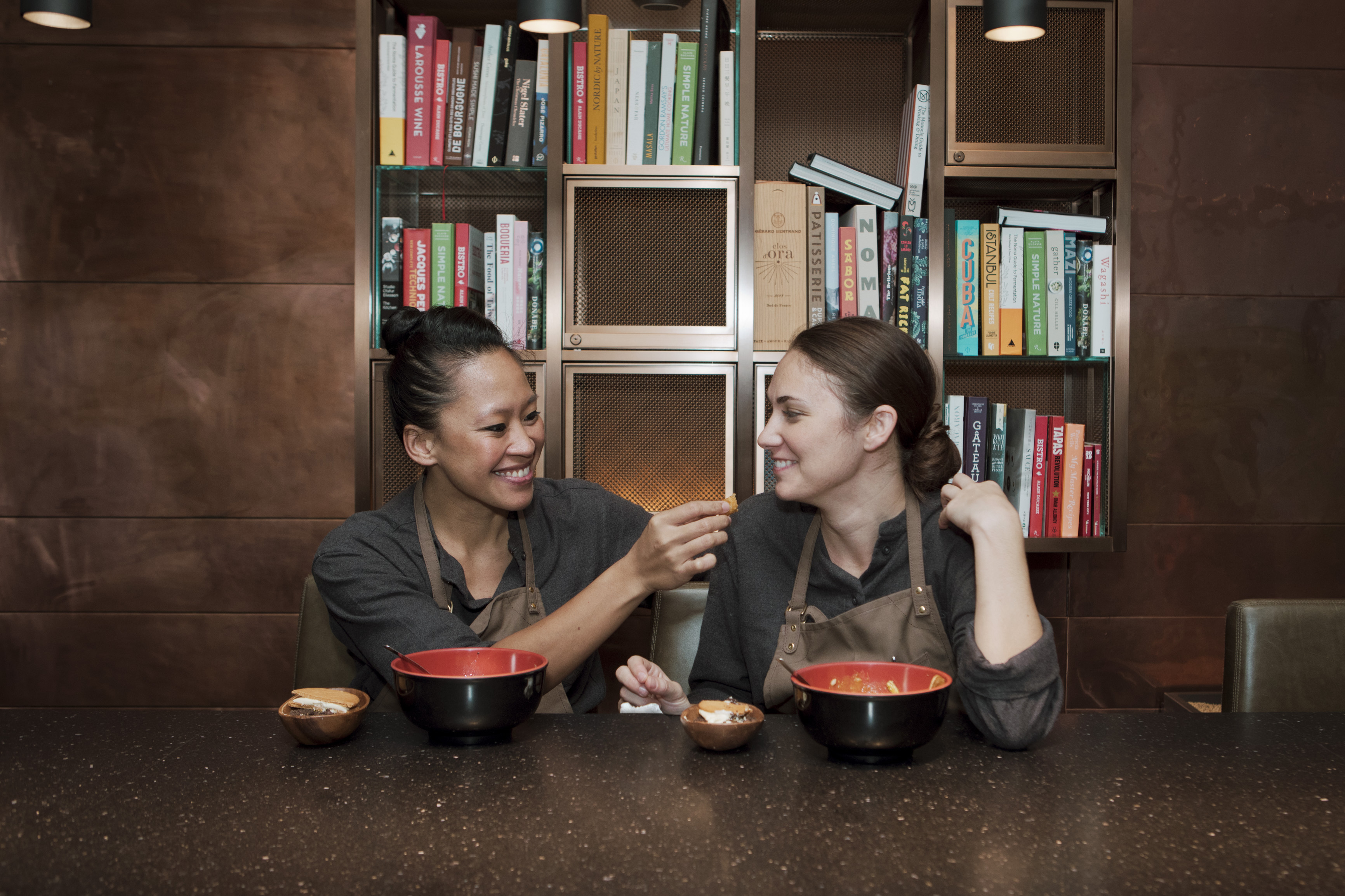 添加愛滋味的在地鮮饗宴，Chefs Club Taipei女同志情侶主廚Aisha與Samantha：我們的風格無法定義